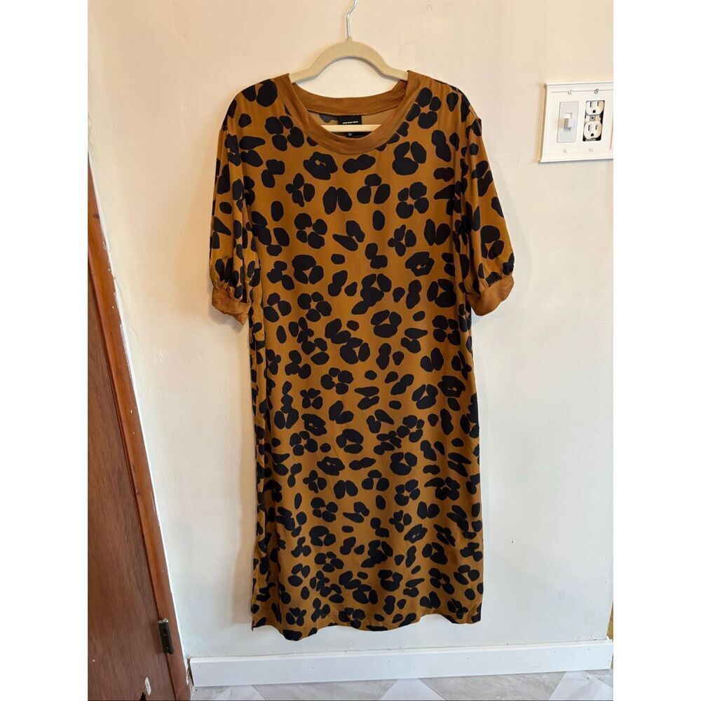 Who What Wear Leopard Print Midi Dress Large Puff Sleeve Scoop Neck Silky